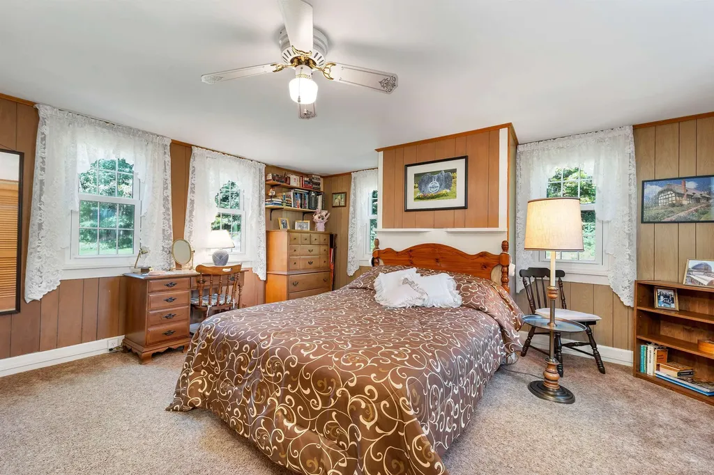 70 Snell Road Meredith NH 03253
