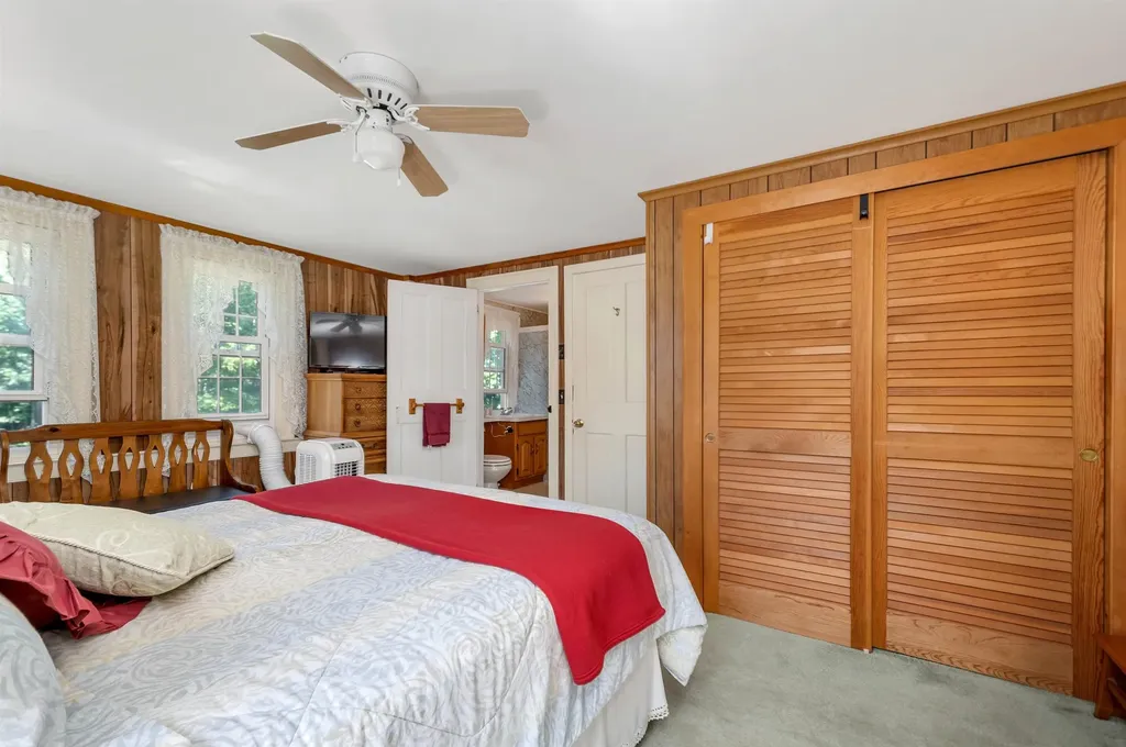 70 Snell Road Meredith NH 03253