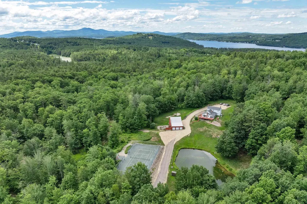 70 Snell Road Meredith NH 03253