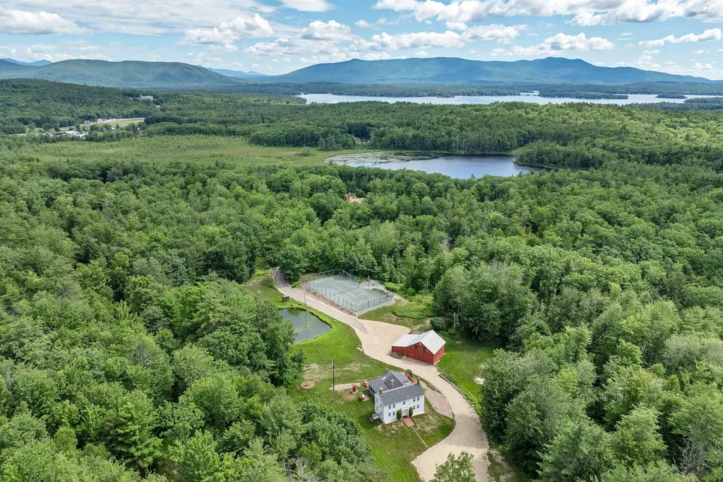 70 Snell Road Meredith NH 03253