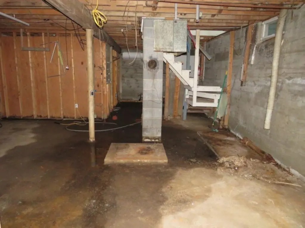 45 Pine Island Avenue Berlin NH 03570