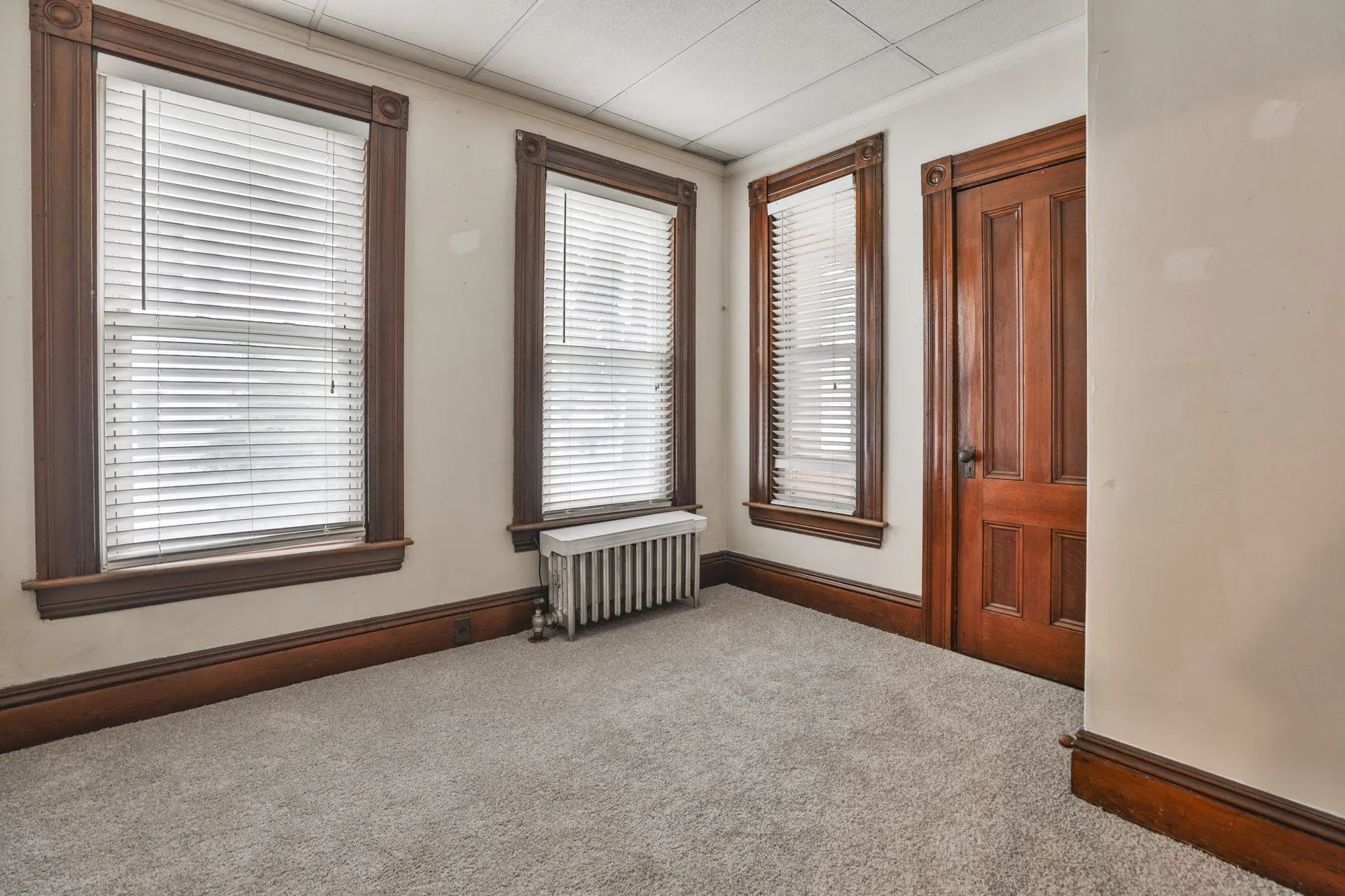 516 Lake Avenue Manchester NH 03103