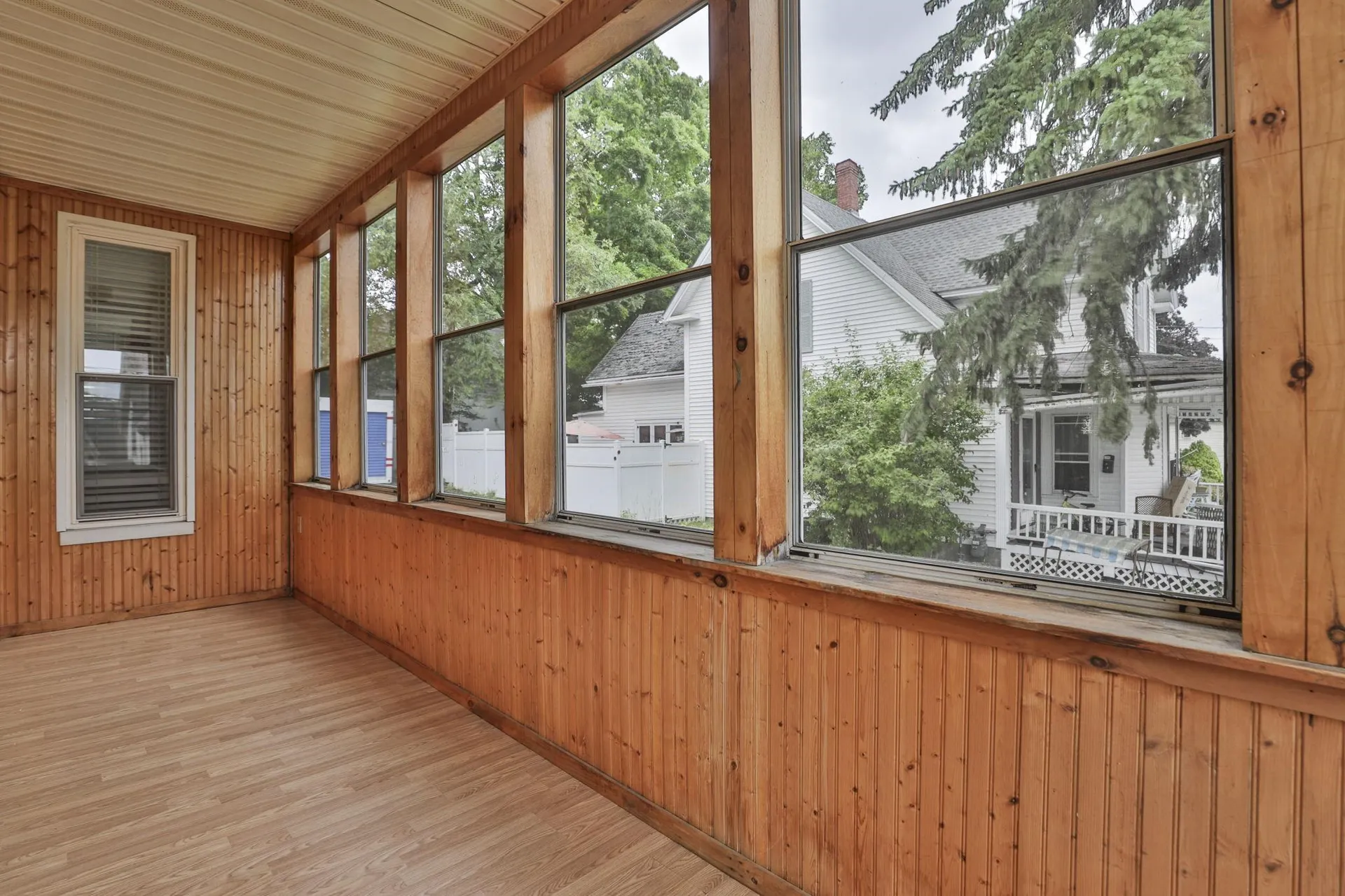 516 Lake Avenue Manchester NH 03103