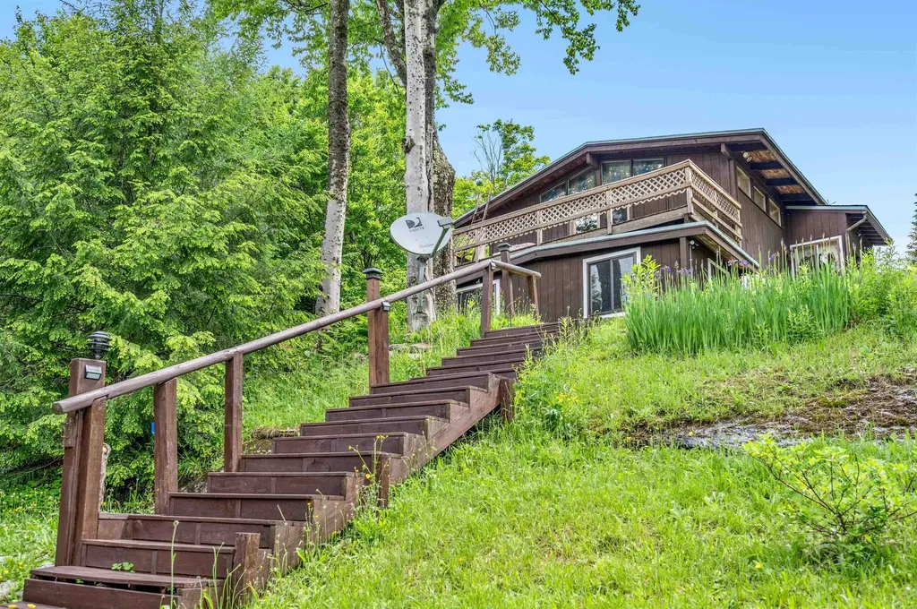 155 Thacher Road Bolton VT 05471