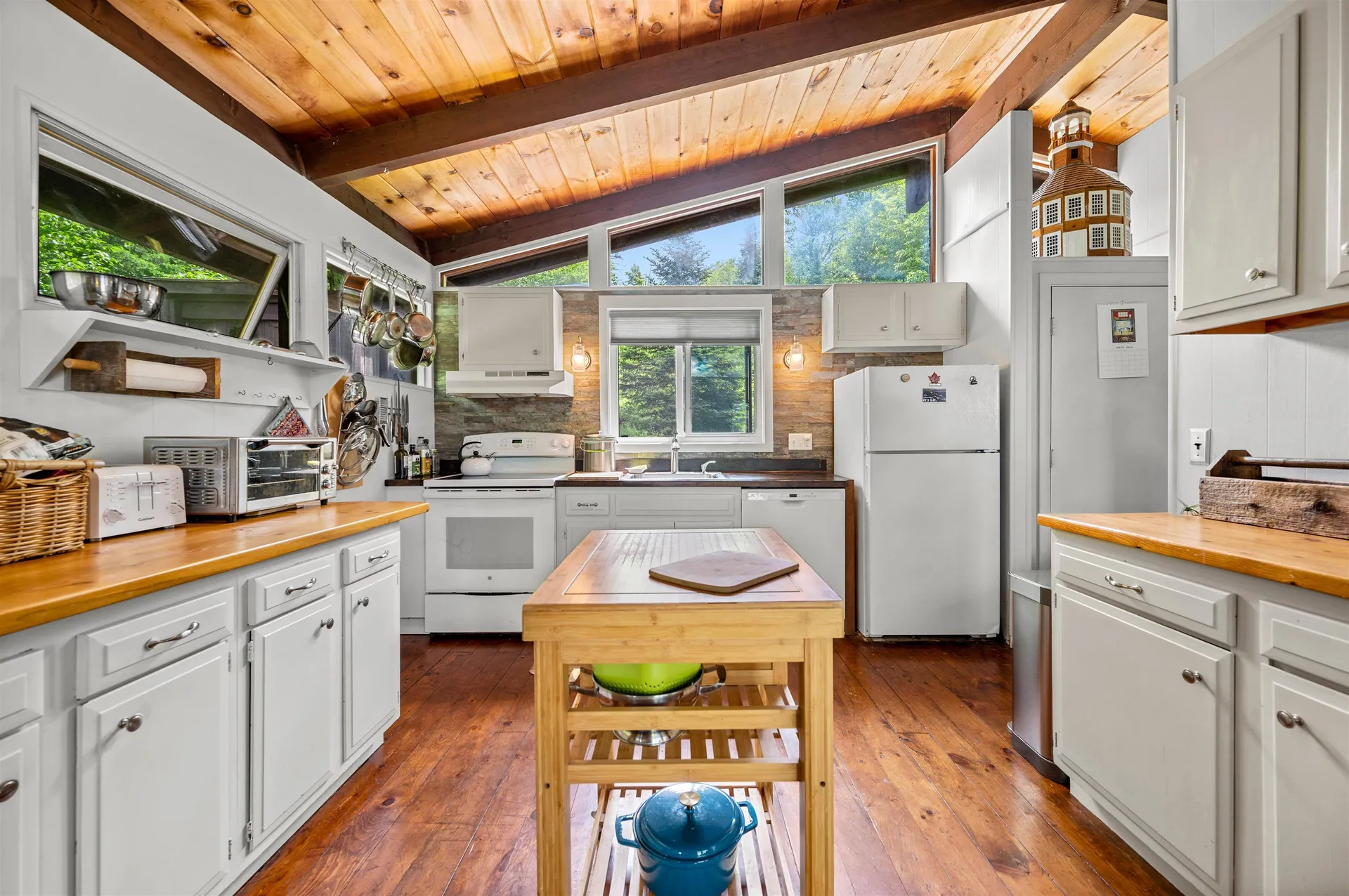 155 Thacher Road Bolton VT 05471