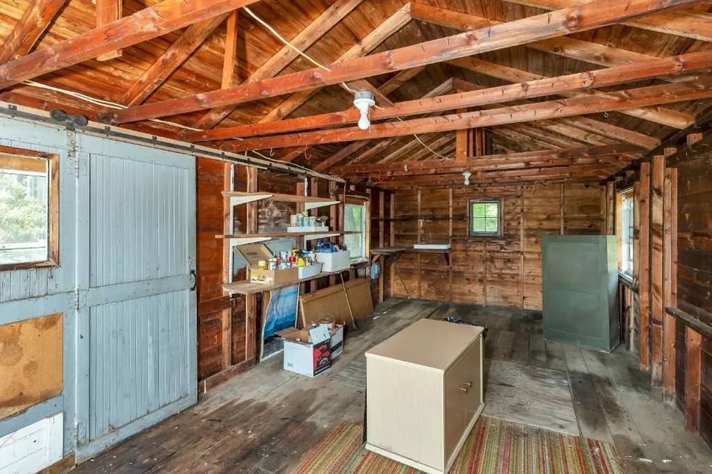 4 Varney Point Road Gilford NH 03249