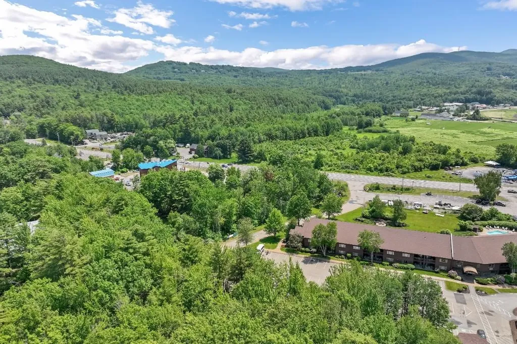 4 Varney Point Road Gilford NH 03249