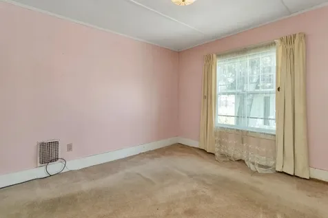 4 Varney Point Road Gilford NH 03249