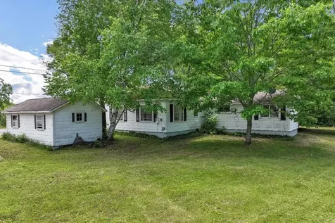 4 Varney Point Road Gilford NH 03249
