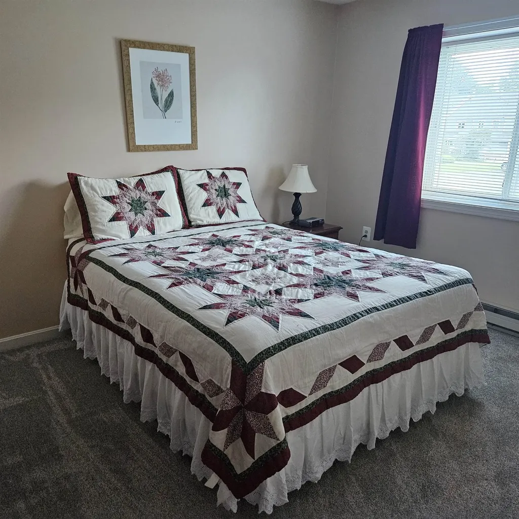 12 Grant Drive Woodstock NH 03262
