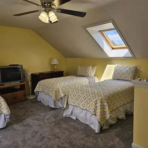 12 Grant Drive Woodstock NH 03262