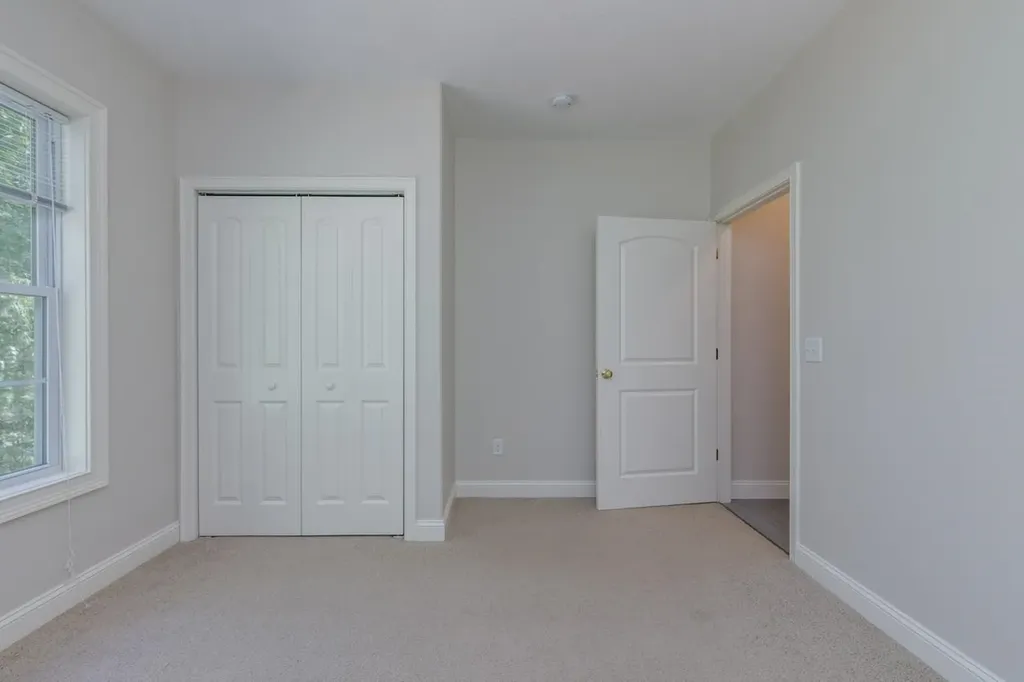 80-7 Carriage Way Manchester NH 03102