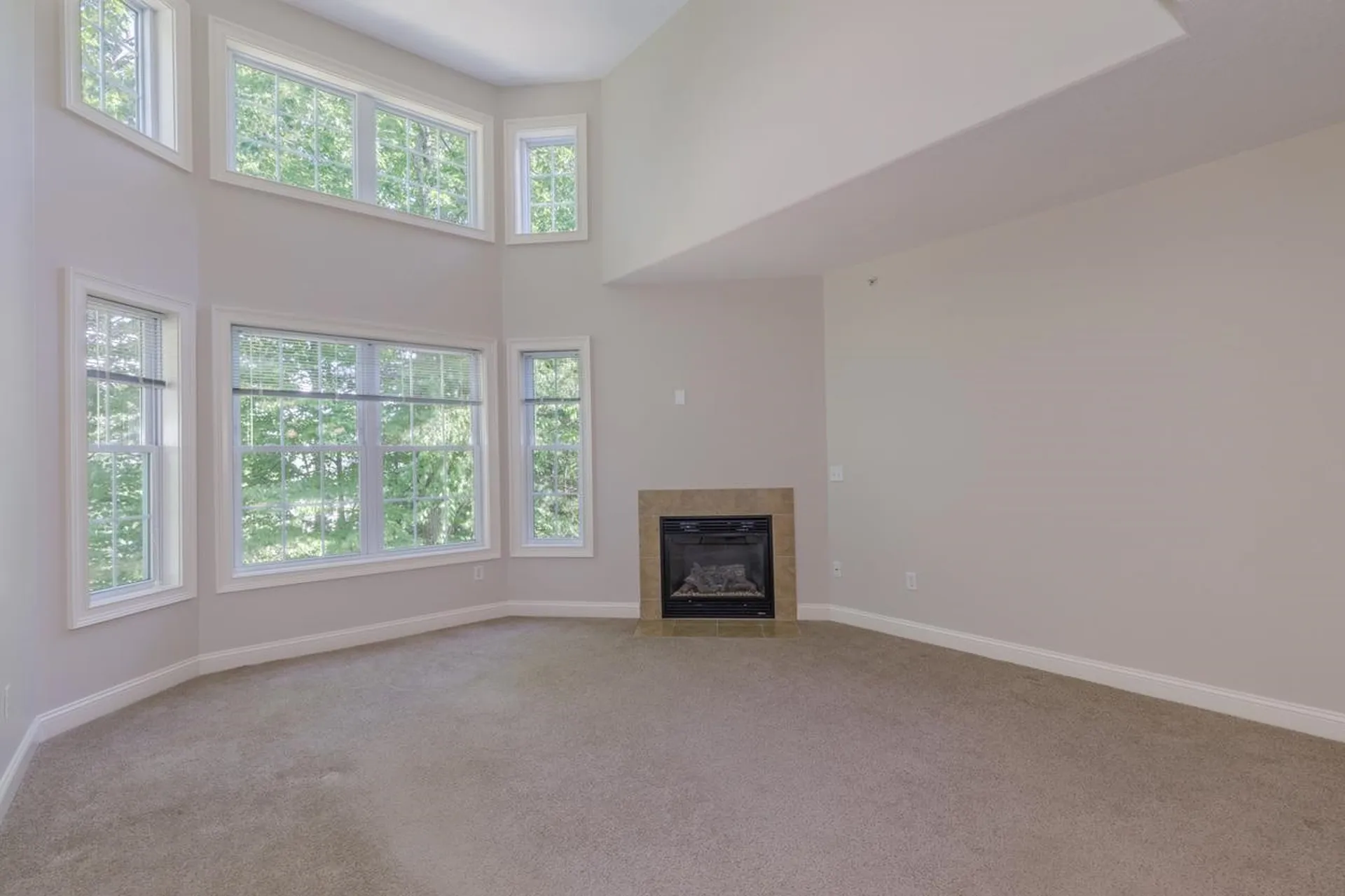 80-7 Carriage Way Manchester NH 03102