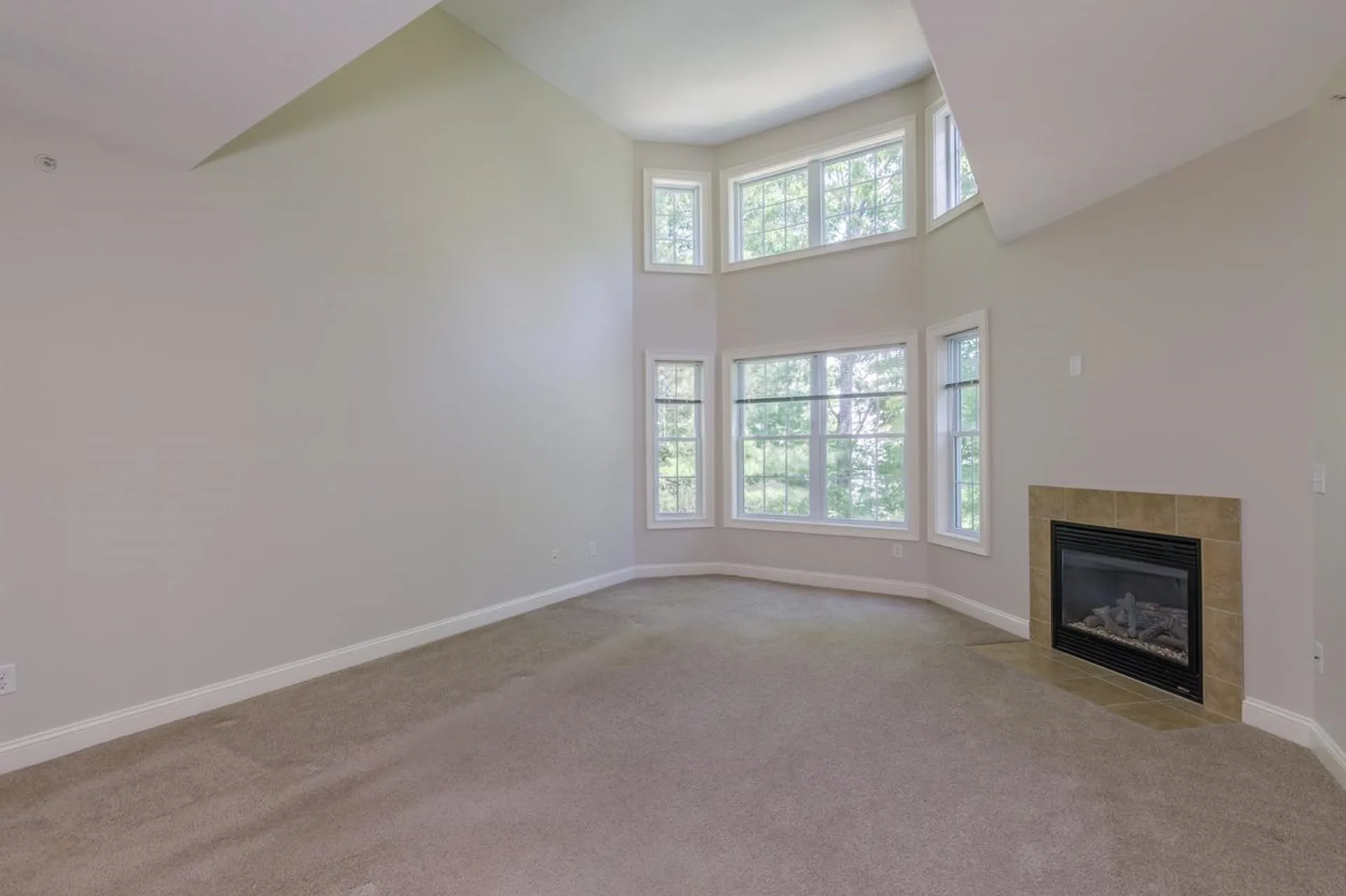 80-7 Carriage Way Manchester NH 03102