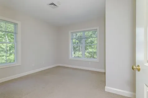 80-7 Carriage Way Manchester NH 03102