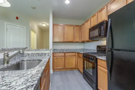 80-7 Carriage Way Manchester NH 03102