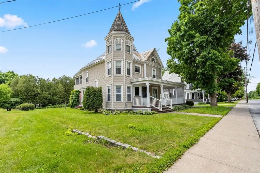 127 Orchard Street Enosburg VT 05450
