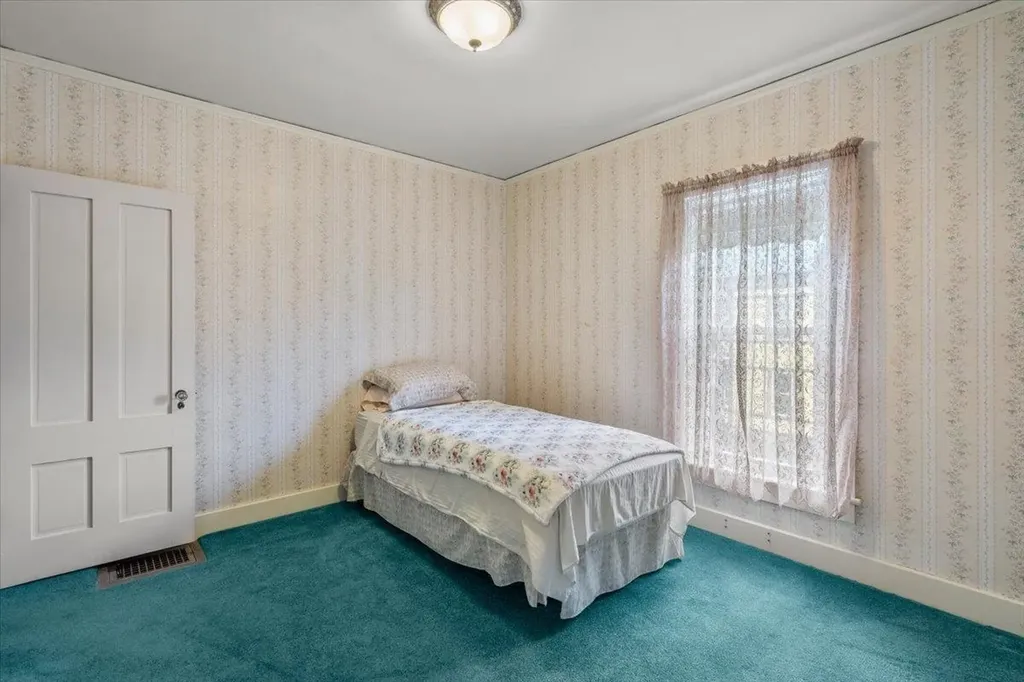 127 Orchard Street Enosburg VT 05450