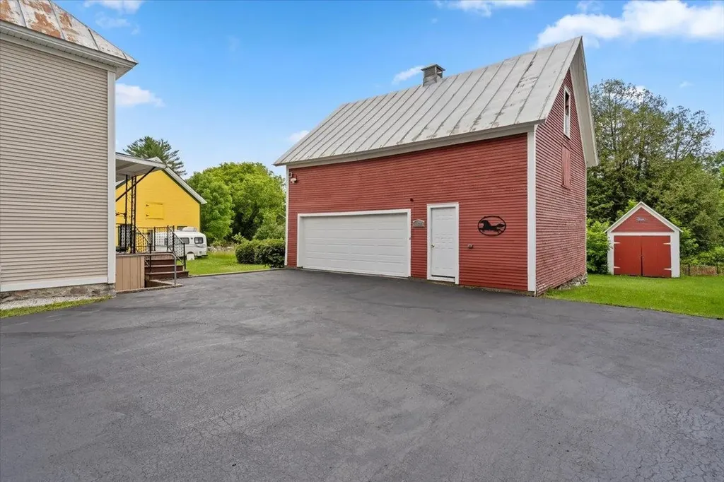 127 Orchard Street Enosburg VT 05450