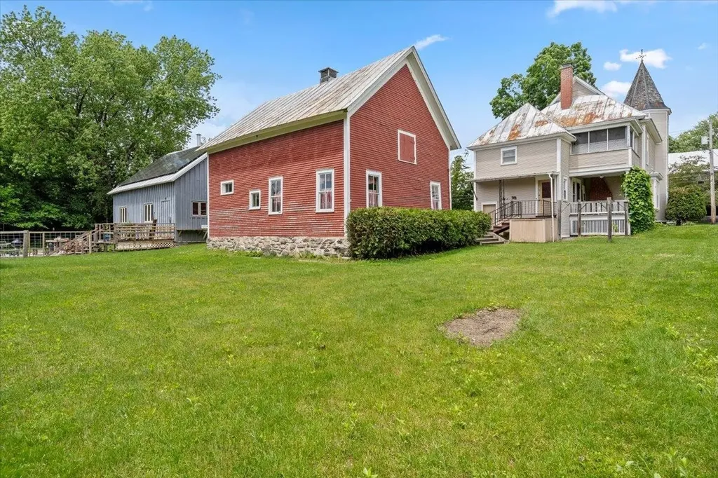 127 Orchard Street Enosburg VT 05450