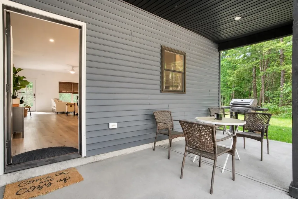 31 Crowcroft Drive Rindge NH 03461