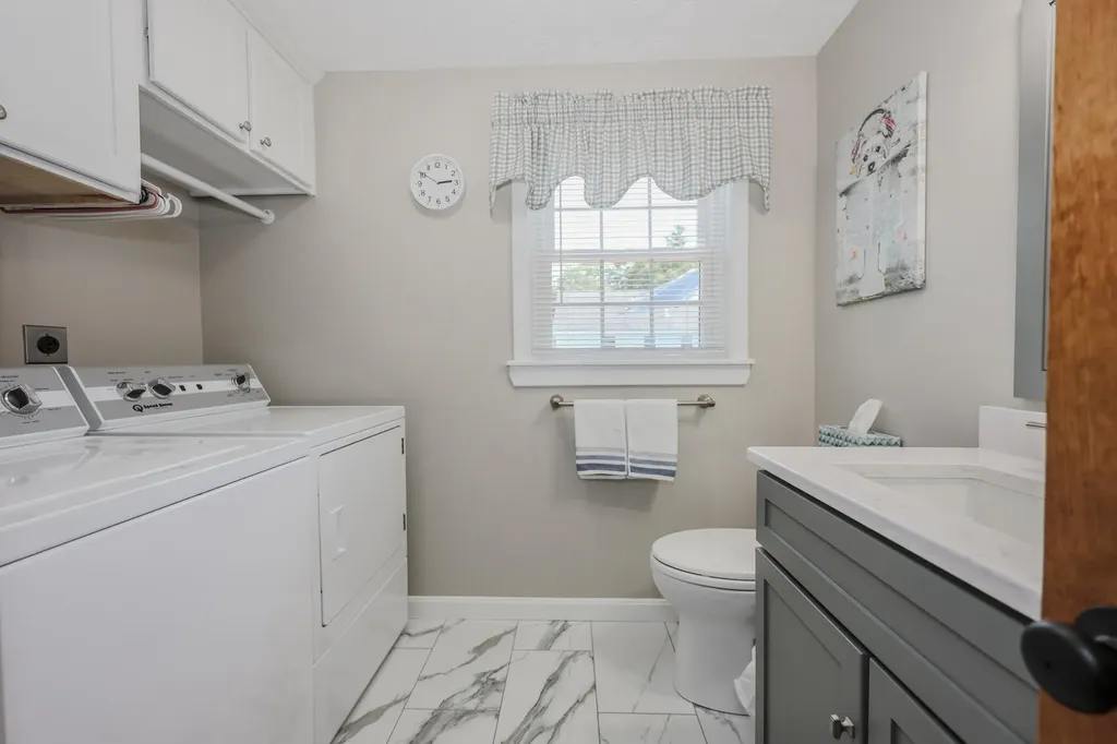 6 Grace Drive Nashua NH 03062