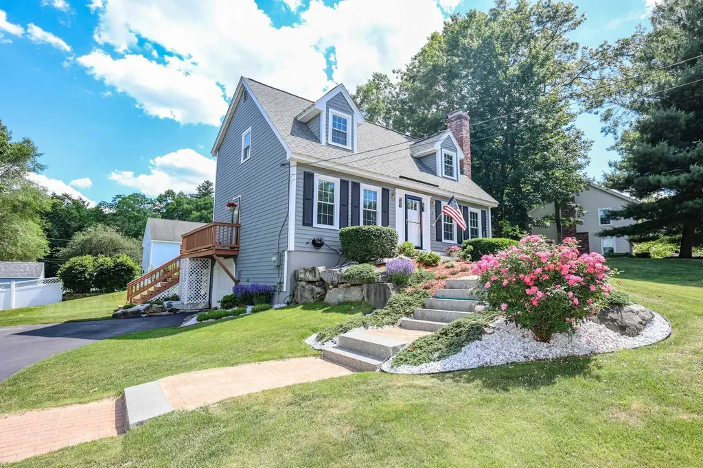 6 Grace Drive Nashua NH 03062