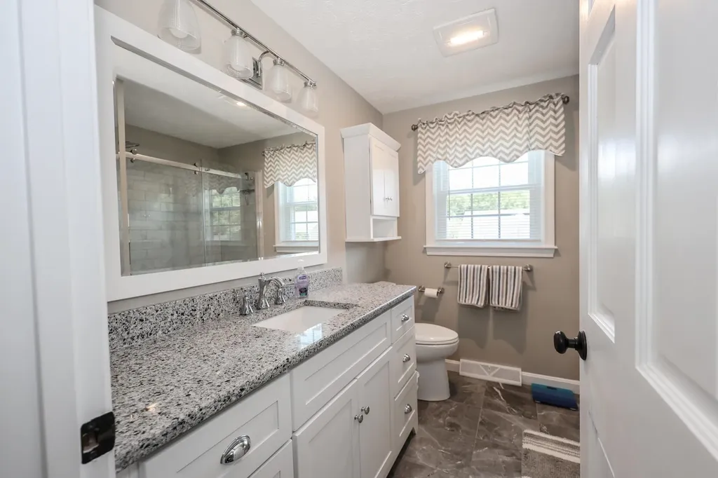 6 Grace Drive Nashua NH 03062
