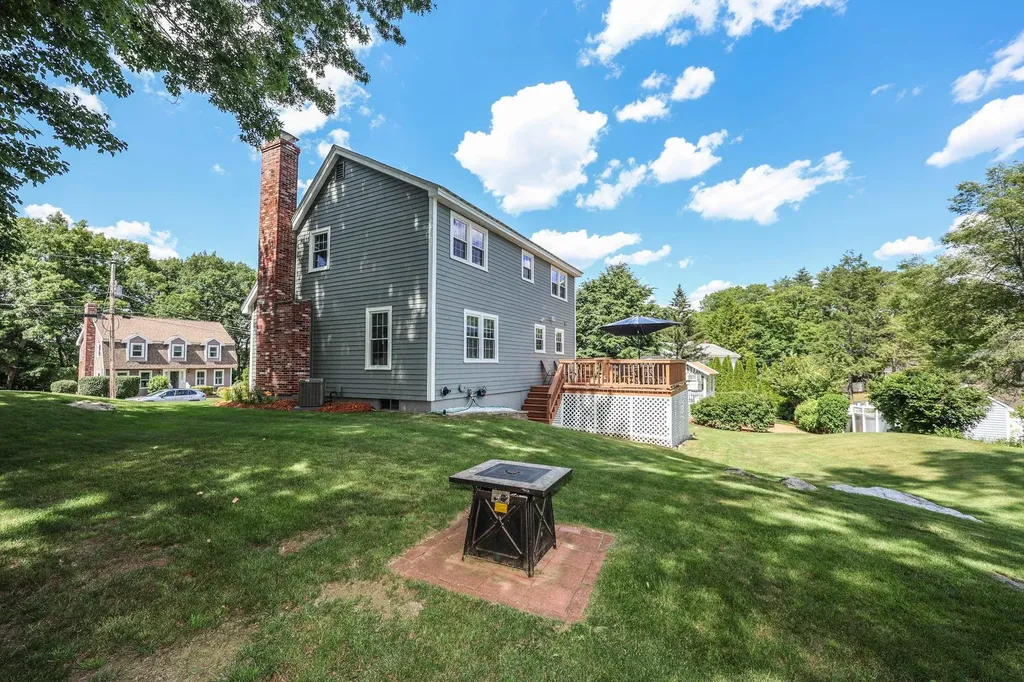 6 Grace Drive Nashua NH 03062