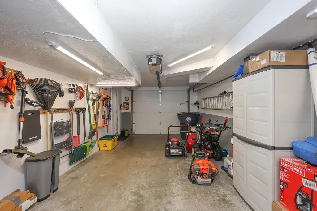 6 Grace Drive Nashua NH 03062