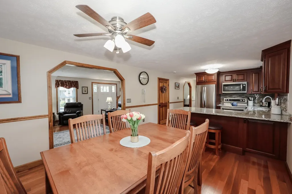 6 Grace Drive Nashua NH 03062