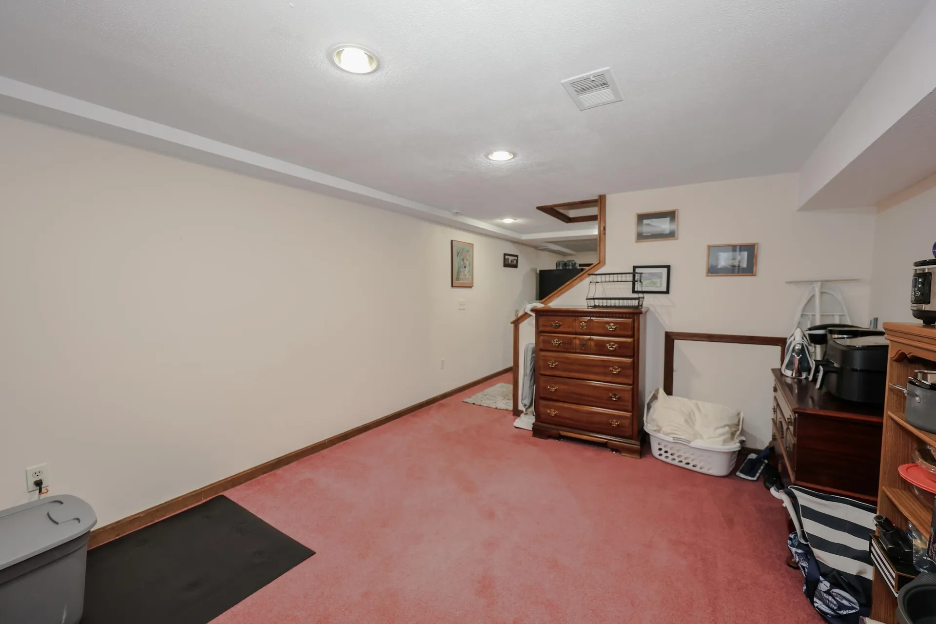 6 Grace Drive Nashua NH 03062