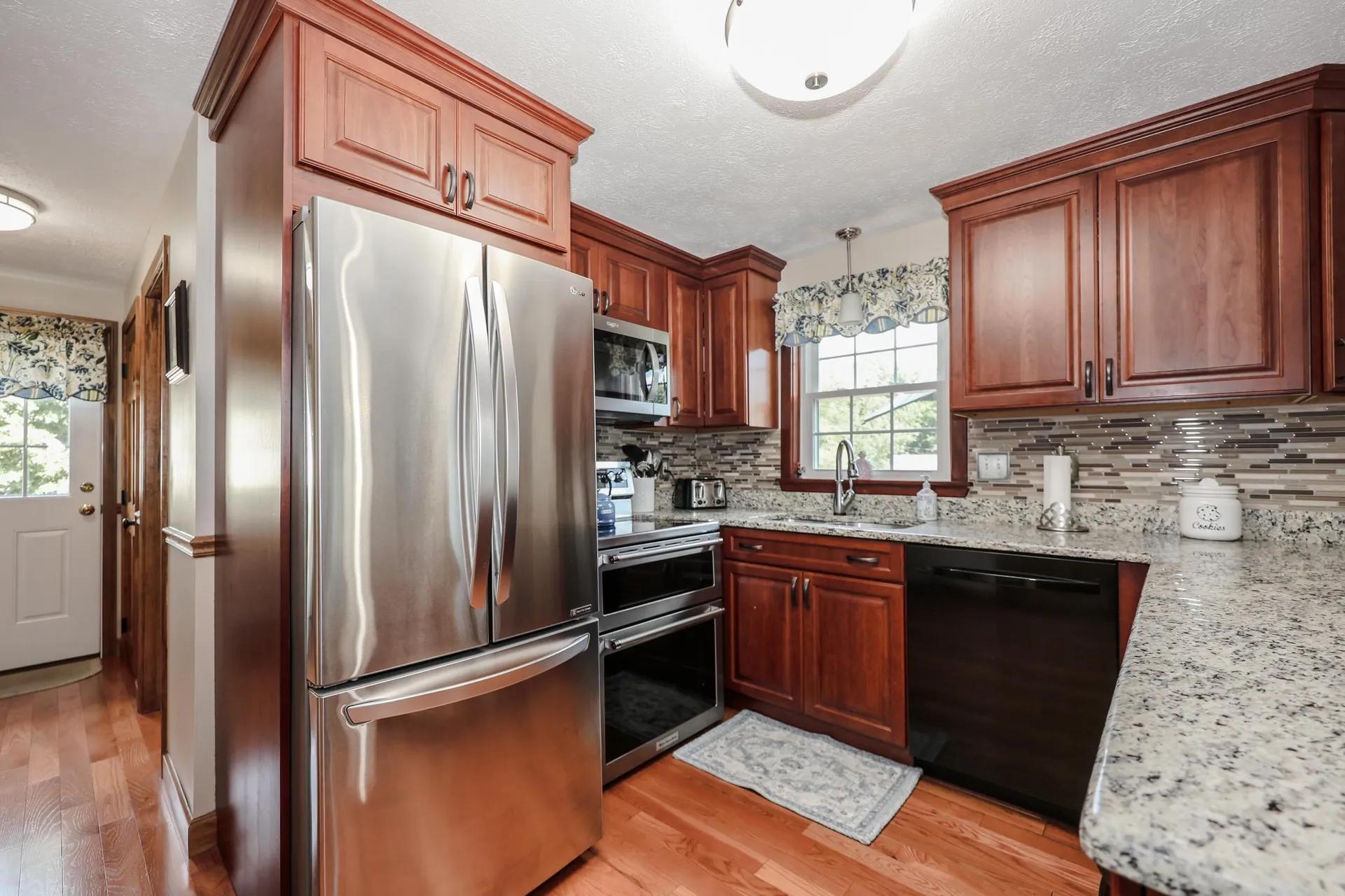 6 Grace Drive Nashua NH 03062