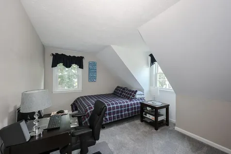 6 Grace Drive Nashua NH 03062