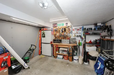 6 Grace Drive Nashua NH 03062