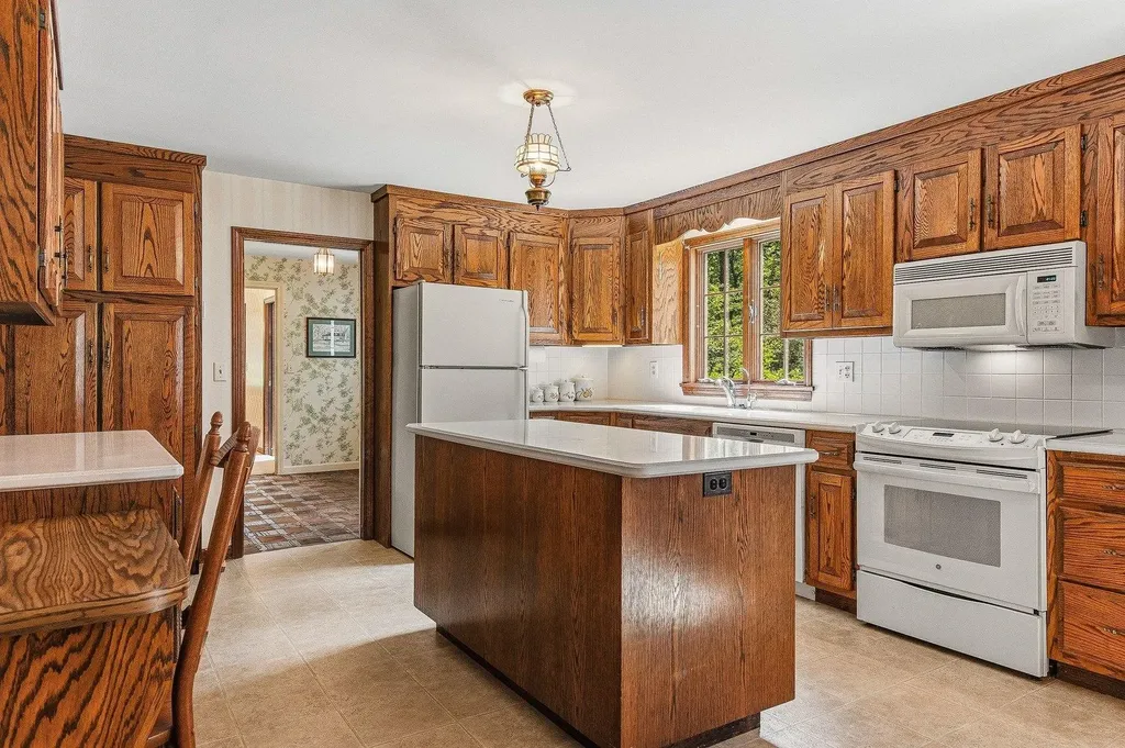 12 Olde Road Hampton NH 03842
