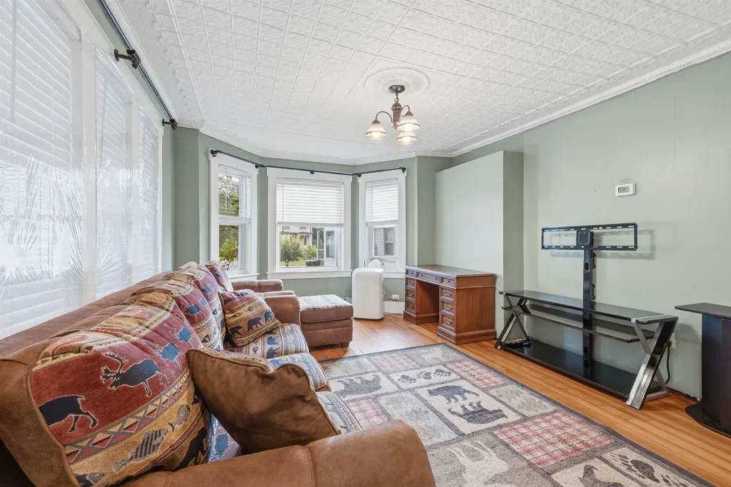 4 Skinner Street Claremont NH 03743