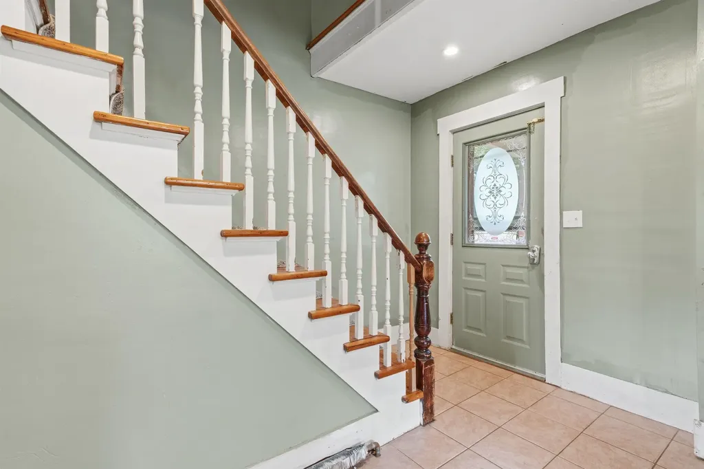 4 Skinner Street Claremont NH 03743
