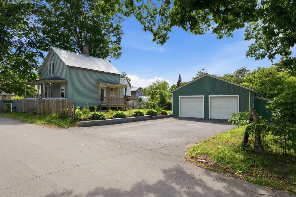 4 Skinner Street Claremont NH 03743