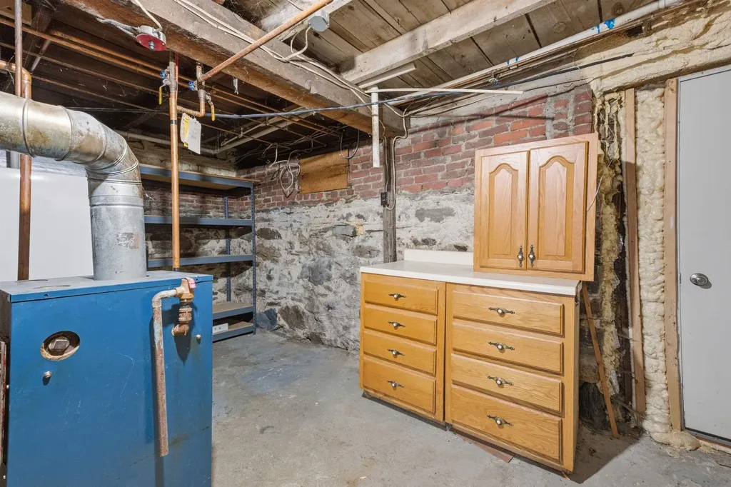 4 Skinner Street Claremont NH 03743