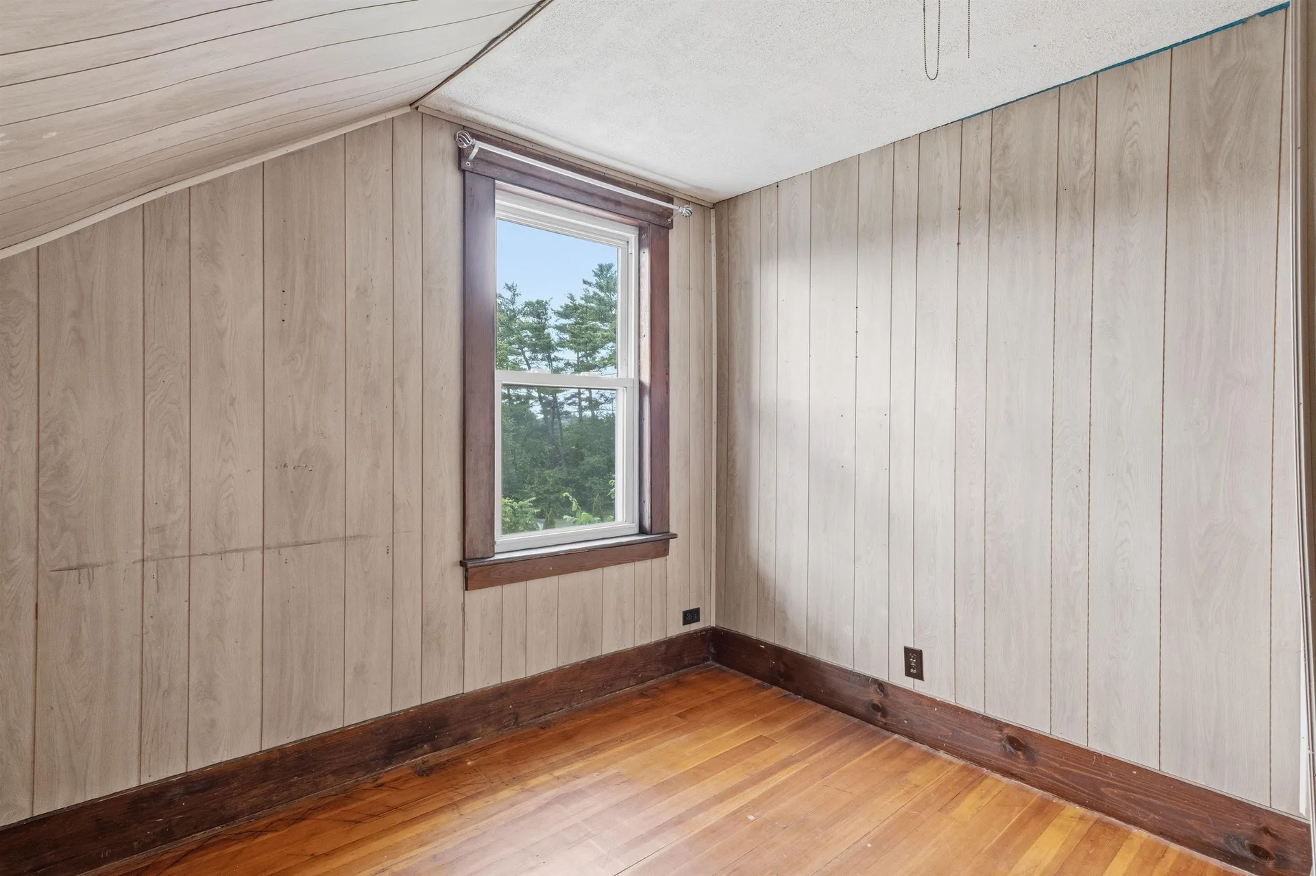 4 Skinner Street Claremont NH 03743