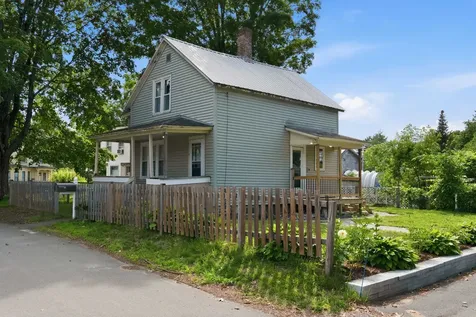 4 Skinner Street Claremont NH 03743