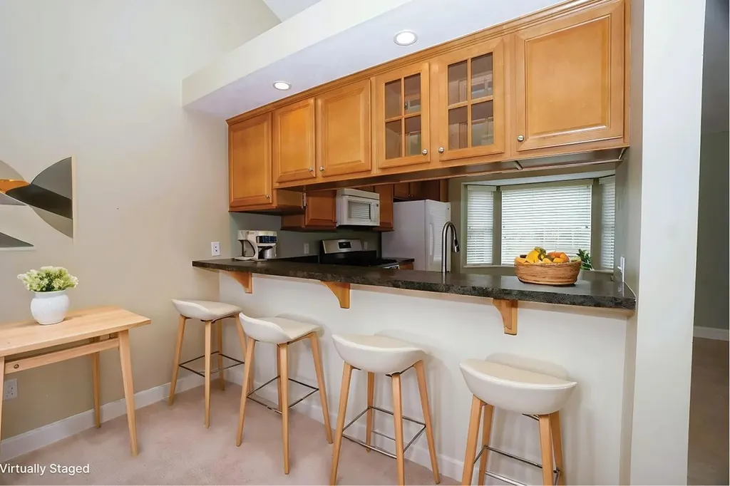 136 Hall Road Fremont NH 03044