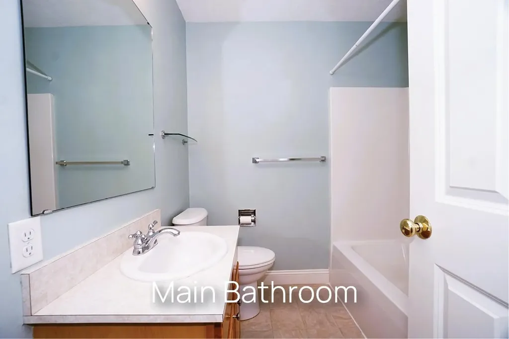136 Hall Road Fremont NH 03044