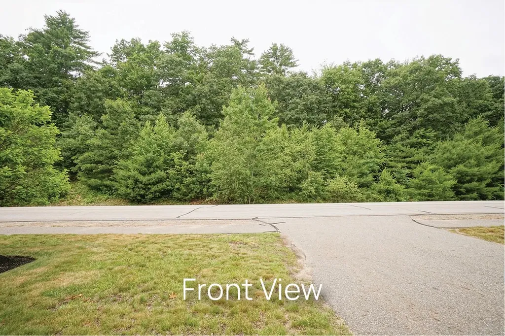 136 Hall Road Fremont NH 03044