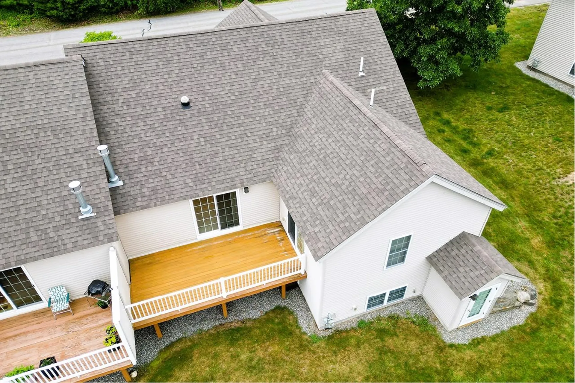 136 Hall Road Fremont NH 03044