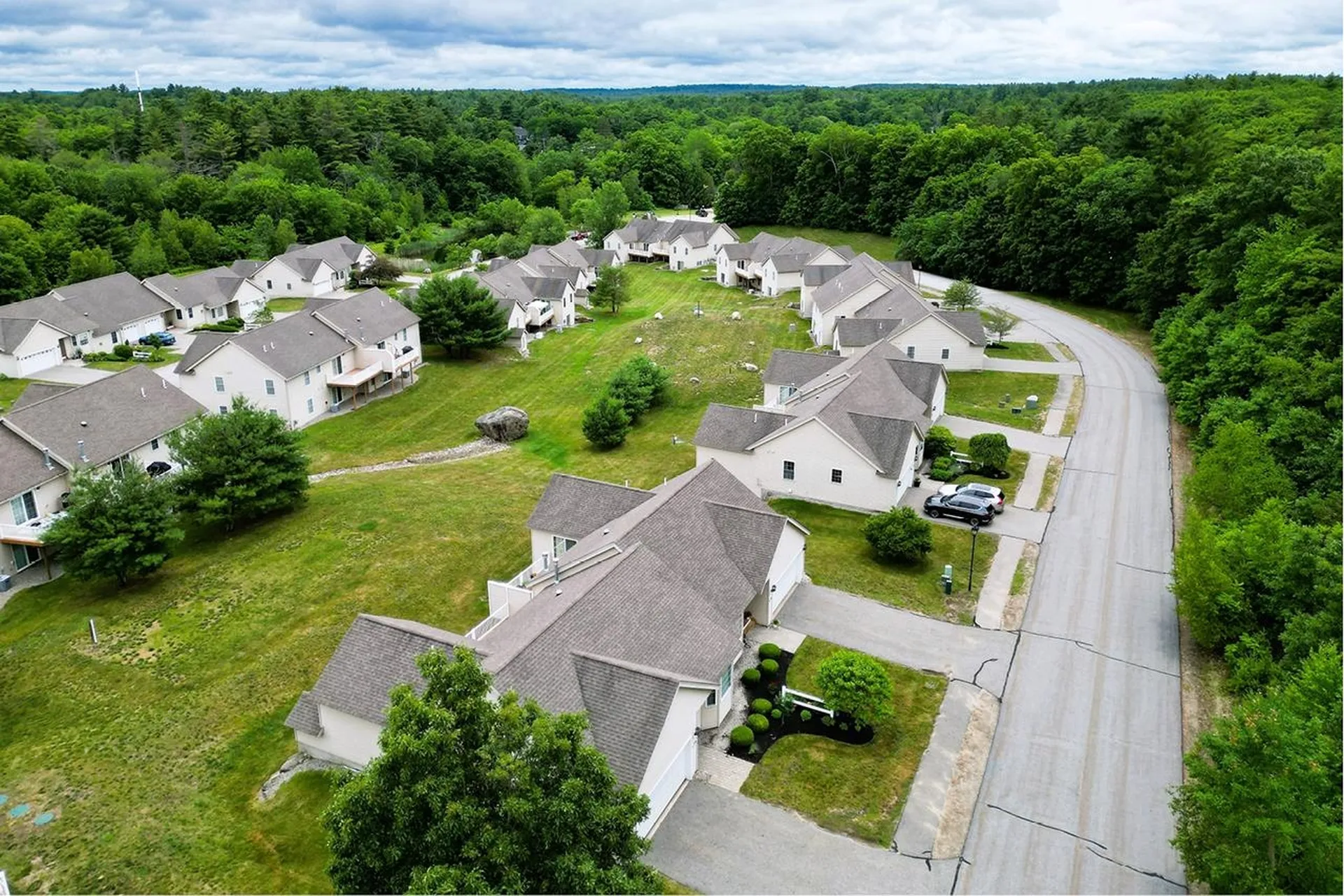 136 Hall Road Fremont NH 03044