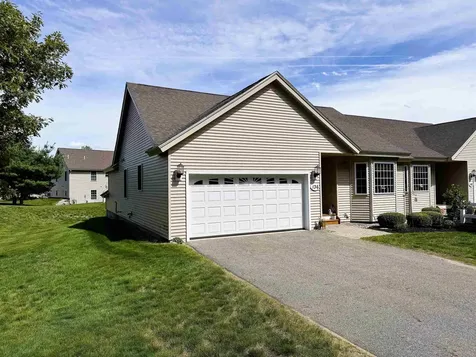 136 Hall Road Fremont NH 03044