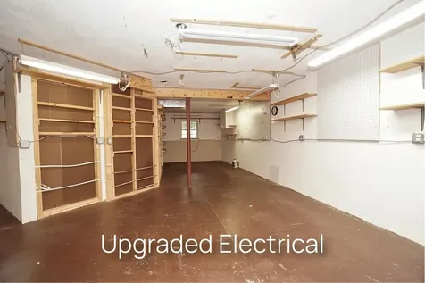 136 Hall Road Fremont NH 03044
