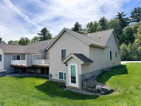 136 Hall Road Fremont NH 03044